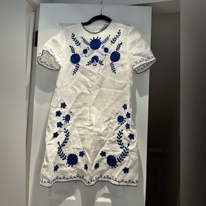Zara white linen dress with baby embroidery. Size XS